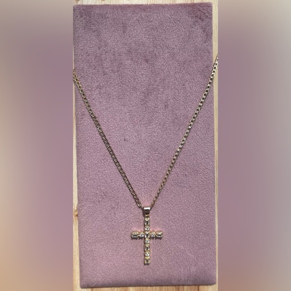 Ana Cruz - Picture 4 of 5